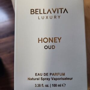 Bella Vita Luxury Honey Oud Eau de Parfum